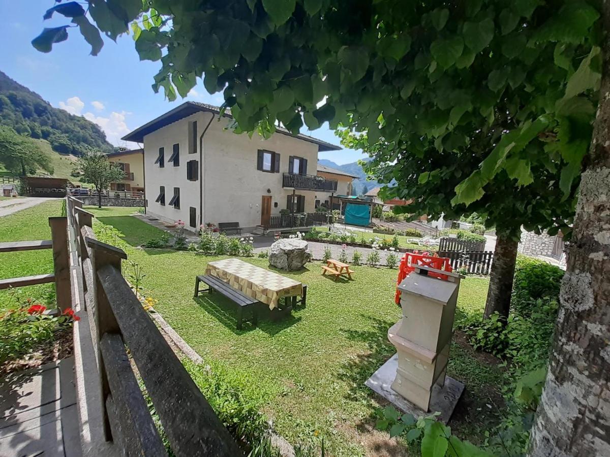 Ca' Albano Apartment Mezzolago Luaran gambar