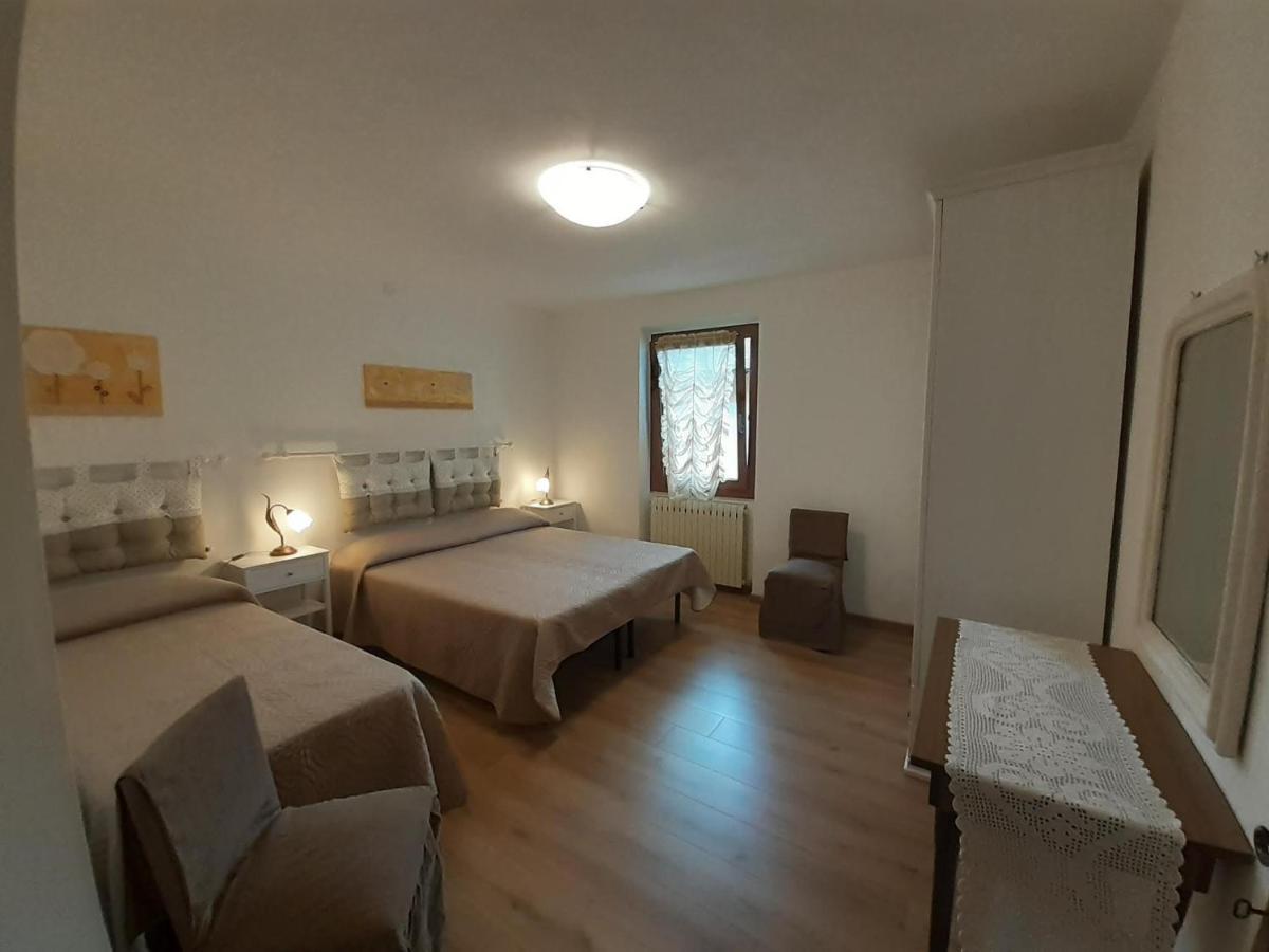 Ca' Albano Apartment Mezzolago Luaran gambar